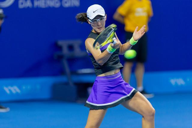 比赛中占据 比赛中占据